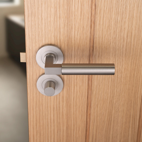 Hurricane Plain door lever on rose - solid brass