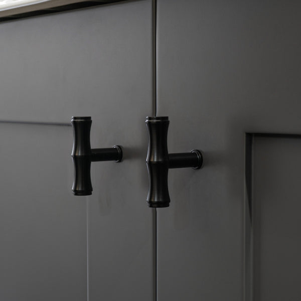 Crispin BAMBOO Cabinet T-Bar - solid brass