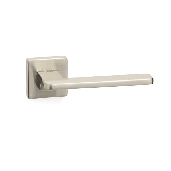 Giada - Brushed Nickel door handle