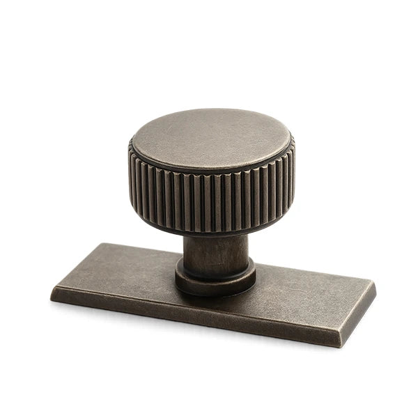 Stripes & backplate cabinet knob - Brushed grey