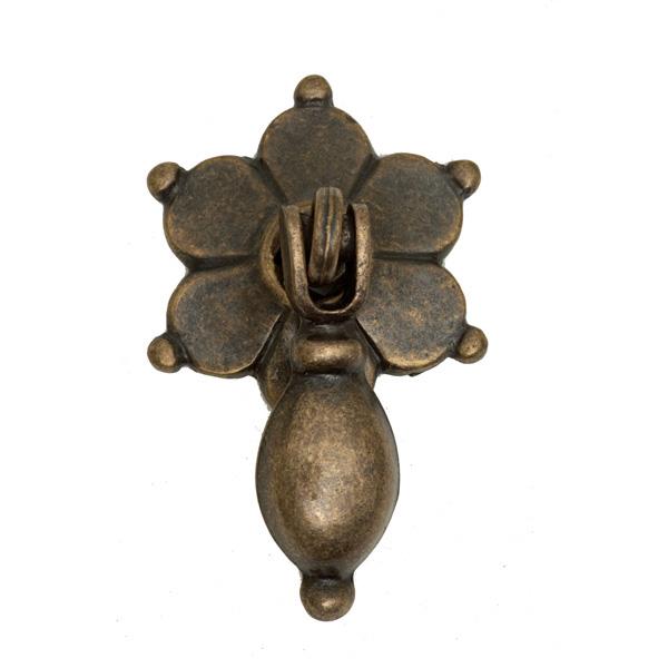 Drop handle on flower backplate cabinet handle