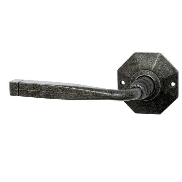 Contignac lever on rose door handle